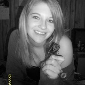 Meet your Posher, Dana